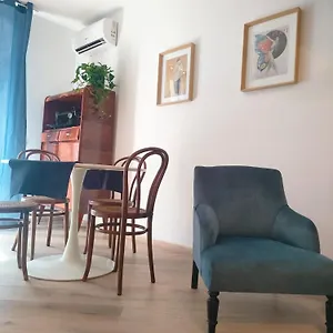  Apartment Liberty Blue House